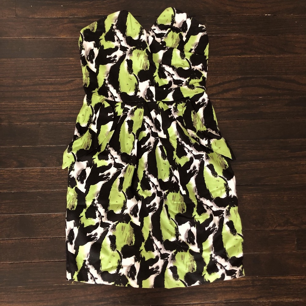 Fun, flattering dress!